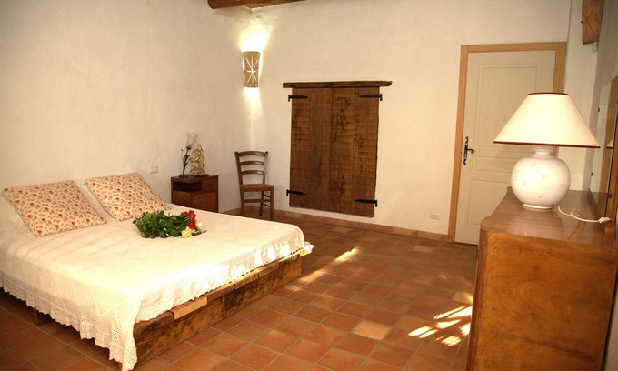 San Giovanni Suergiu Maison | Domusantiga Apartments 2 DOUBLE BEDROOMS, GREEN MEADOW, by the sea