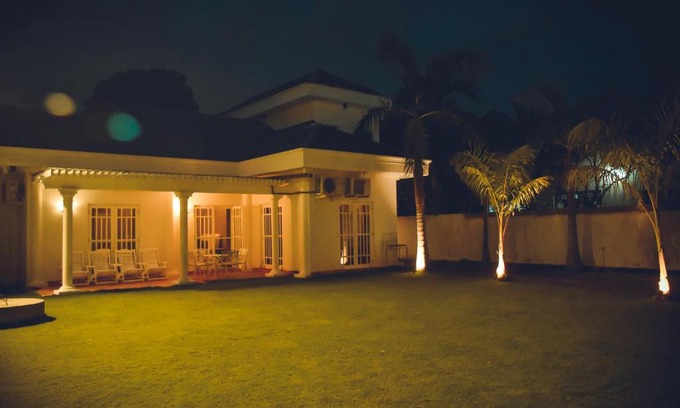 Dalupotha Maison | Donald Mansion