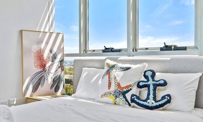 St. Leonards Appartement | Doorstep to Metro & Iconic Harbour Bridge View