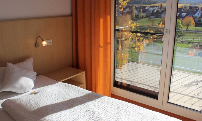 Lehrensteinsfeld Appartement | Doppelzimmer 2/2 - Gästehaus Zum Wolffenturm