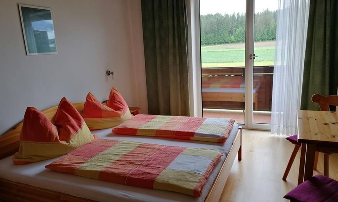 Sankt Primus Autre | Doppelzimmer,d/wc, Balkon - Bauernhof-pension Puschnikhof