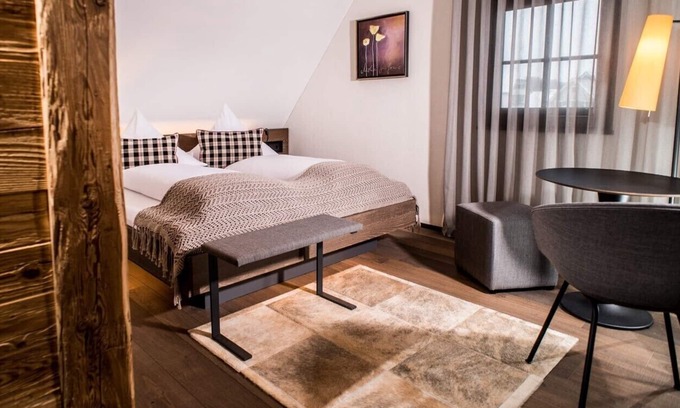 Oberreitnau Appartement | Doppelzimmer Chalet Plus mit WC und Dusche