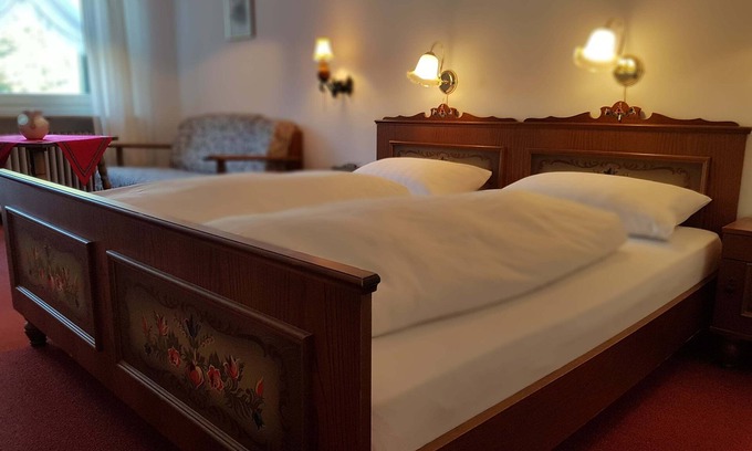 Prag Appartement | Doppelzimmer Feldberg mit Dusche und WC