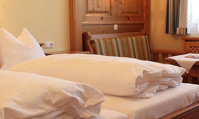 Edlbach Maison | Doppelzimmer Gästehaus - Hotel Sperlhof