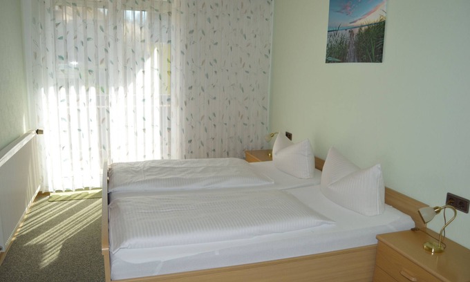 Obertrubach Maison | Doppelzimmer mit Balkon - Gasthof-pension Fränkische Schweiz Obertrubach
