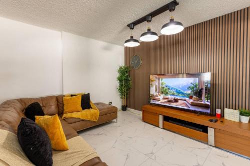 San Antonio Maison | Dorado 6BR Family Group Retreat