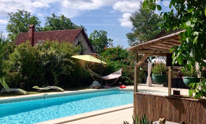 Bilhac Autre | Ferme Dordogne, piscine privée chauffée, jardin, Wi-Fi, 8 personnes et plus