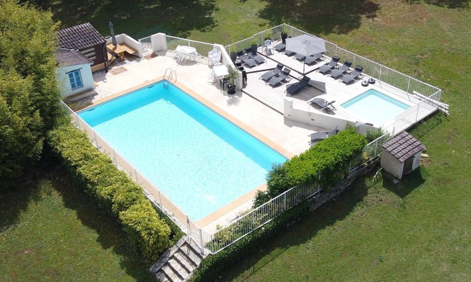 Bouzic Location De VR | Dordogne Glamping - Emperor tent PV2