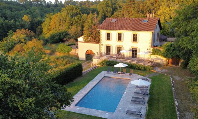 Vergt-de-Biron Villa | Dordogne / 5km de Bastide Monpazier / Maison de famille / 5 ch / piscine privée