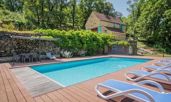 Lavercantiere Villa | Escapade au bord de la piscine en Dordogne