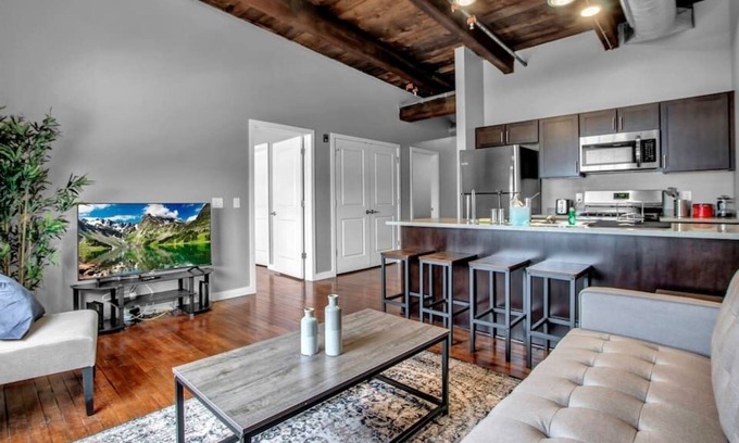 Buffalo Appartement | Dorian 402 · Luxury 2 bedroom Loft Apartment w/ free parking