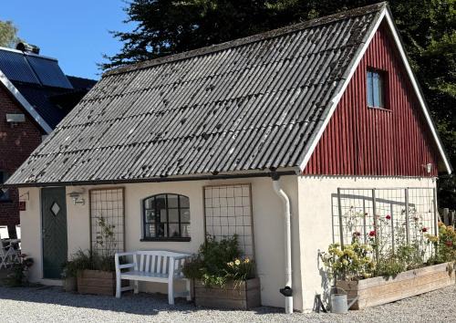 Loberod Lit Et Petit-Déjeuner | Dorisberg B&B - The Chicken house