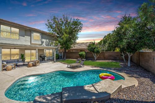 Neely Farms Maison | Dos Palmas - Gilbert Poolside Retreat