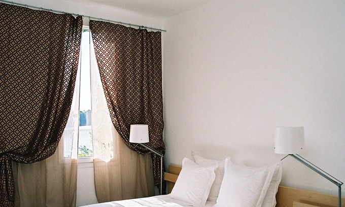 Genissac Maison | Chambre Double vue sur la rivière à L'arbre Rouge