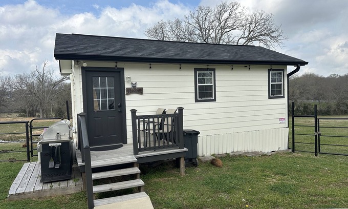 Emory Cabine | Double D Ranch Guest House