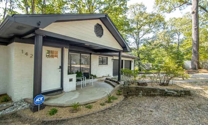 Jacksonville Maison | Double Diamond Rentals – Spectacular Home W/Land