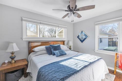 Frankenmuth Lit Et Petit-Déjeuner | Double Double in Bed & Breakfast - And a Hot Tub!