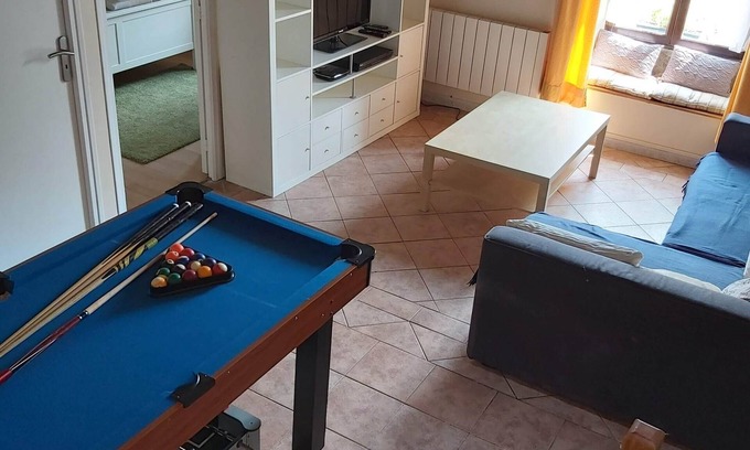 Les Champs-Geraux Maison | Double or Twin-Shared Bathroom-Courtyard view