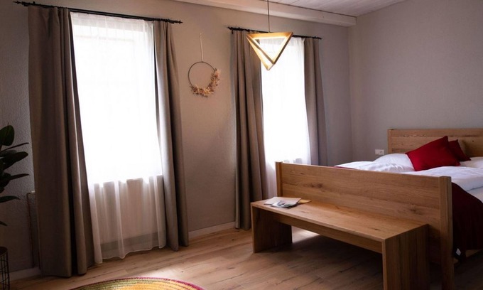 Straden Lit Et Petit-Déjeuner | Double room Abendlicht - Monschein Bioweinhof