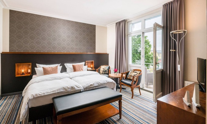 Kuehlungsborn Appartement | Double room in the main building - Hotel Residenz Waldkrone Kühlungsborn GmbH & Co.KG