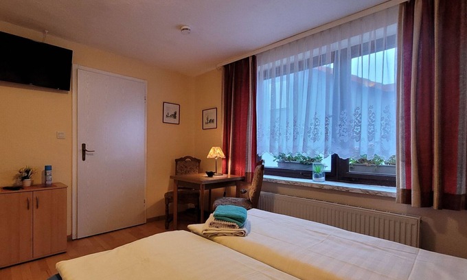 Franken Siedlung Appartement | Chambre Double - Logeur de Chambre Lange