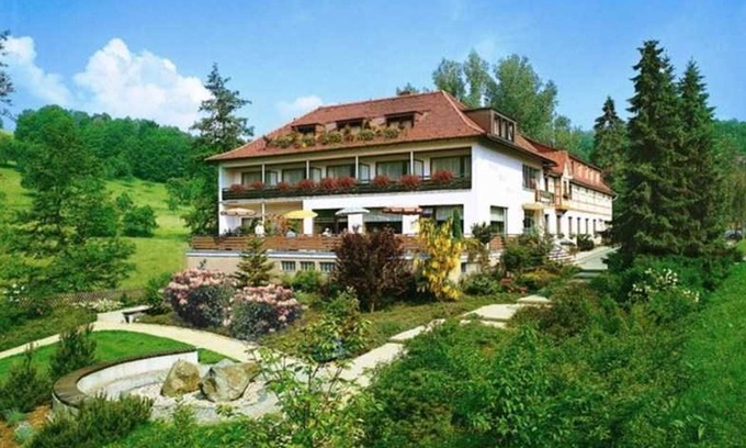 Lindenfels Hôtel | Chambre double avec balcon sud 03 - Odenwald star hotel Wiesengrund