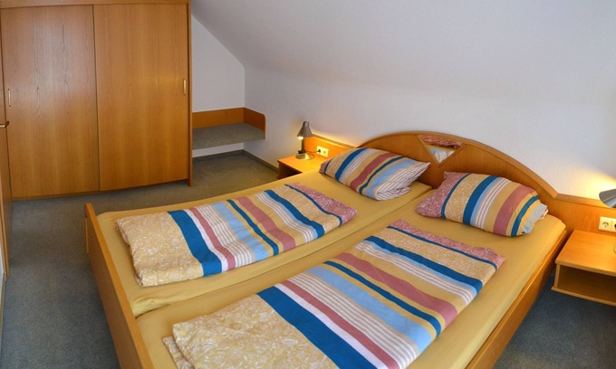 Steinbach Appartement | Double room without balcony, shower and WC, max. 2 persons