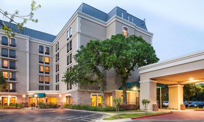 Swede Hill Hôtel | DoubleTree by Hilton Austin-University Area