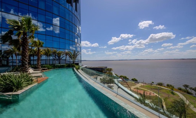 Cristal Hôtel | DoubleTree by Hilton Porto Alegre