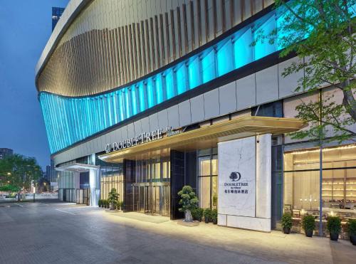 Chenghua Hôtel | DoubleTree by Hilton Chengdu Riverside - Close to Panda Base and Chengdu East Railway