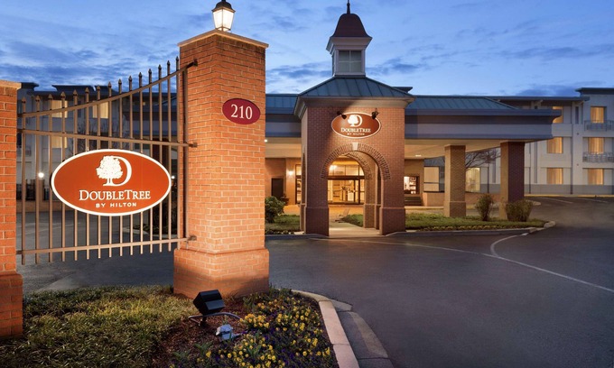 Parole Hôtel | DoubleTree by Hilton Hotel Annapolis