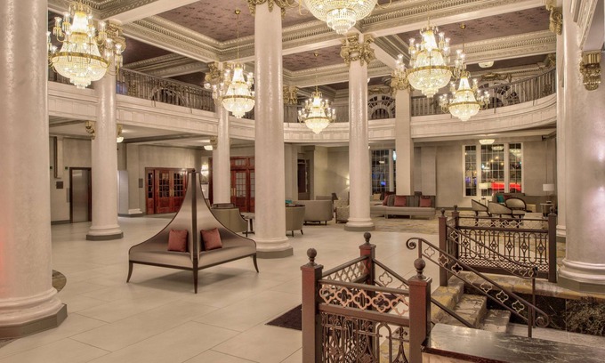 Utica Hôtel | DoubleTree by Hilton Utica