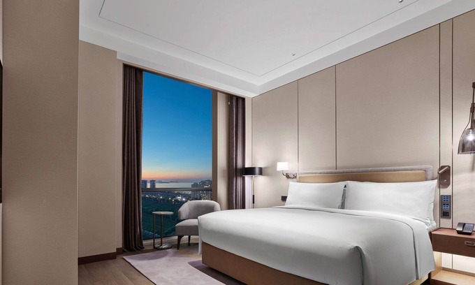 Laishan Hôtel | Doubletree By Hilton Yantai Golden Coast Hotel & Suites