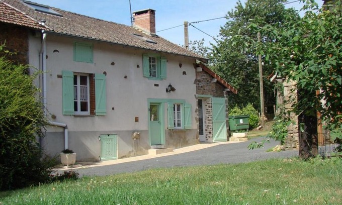 Le Chatenet-en-Dognon Maison | Doueineix