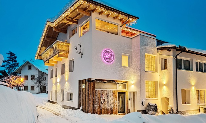 Medraz Chalet De Ski | Doug's Mountain Getaway - 'Exclusive Mega Chalet' (The Full Monty)