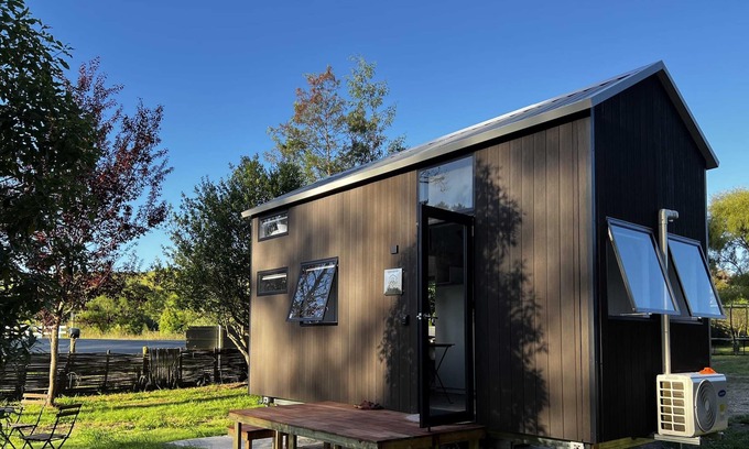 Ngatimoti Maison | Dove Creek Tiny House