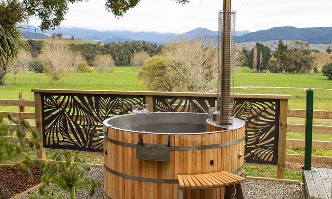 Ngatimoti Autre | Dovedale Country Getaway- Tranquility & Farm Life