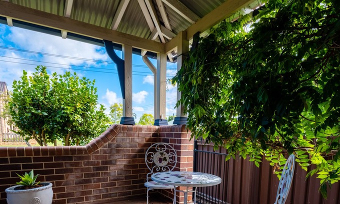 Cessnock Maison | 'Dovedale' - in the heart of Wine Country
