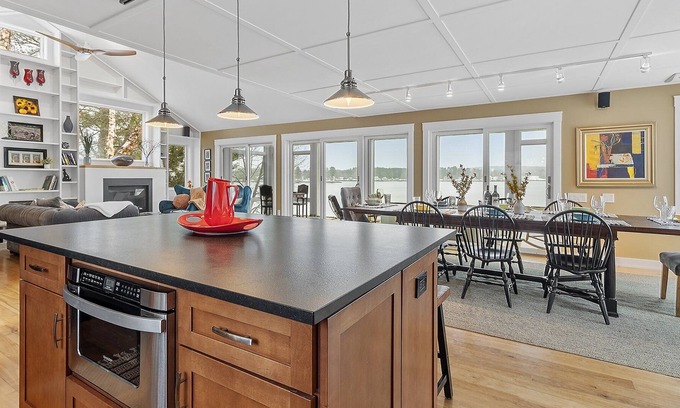 Dover Maison | Dover Point Delight