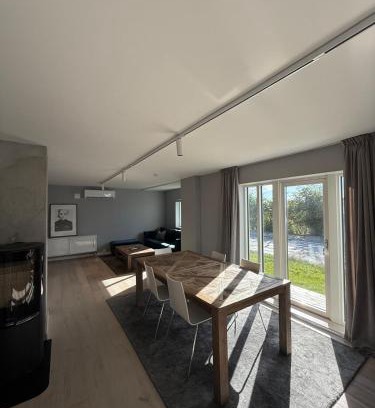 Haugesund Appartement | Downtown 2-bedroom apartment