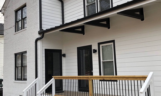 Downtown Maison | Maison 2BR Centre-Ville | MARCHEZ PARTOUT