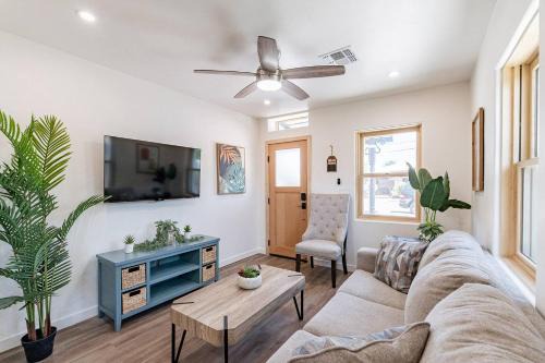 Downtown Tucson Maison | Downtown Bungalow -duplex - Ev Charger