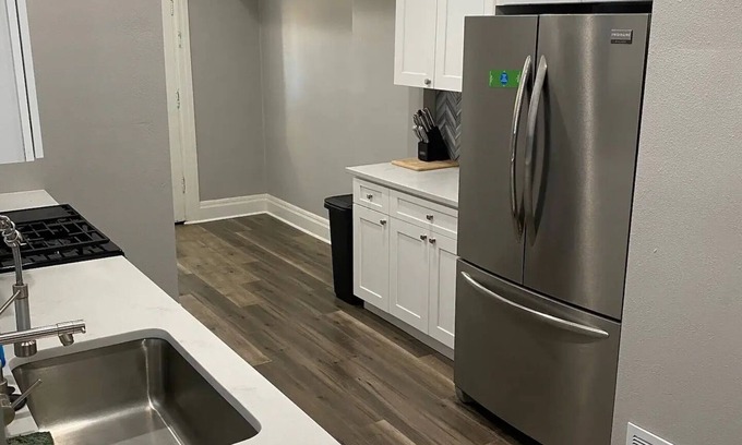 Uptown Maison | Downtown Denver Retreat, 3 BR Town Home.nn
