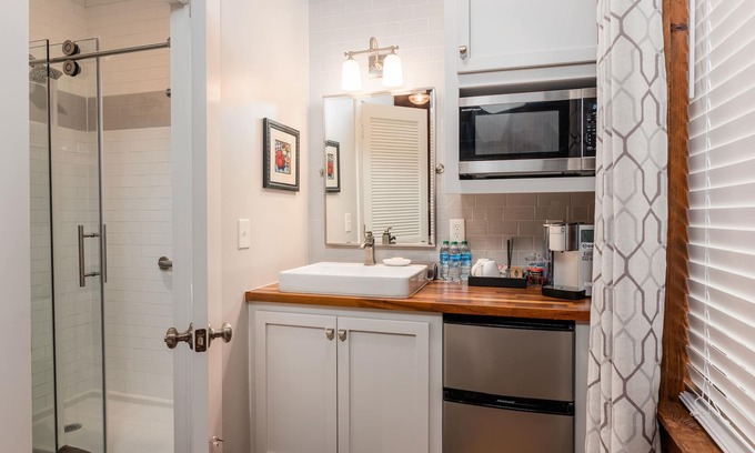 Starkville Appartement | Downtown Game Day Studio