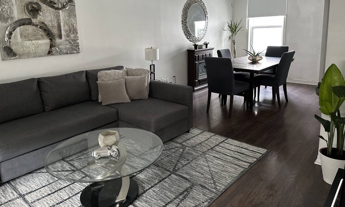 Hamilton Maison | Downtown Hamilton Home