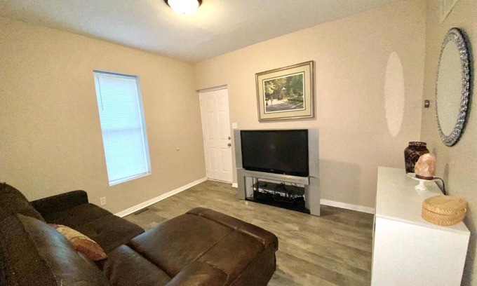 Hobart Appartement | Downtown Hobart Cozy 1 Bedroom