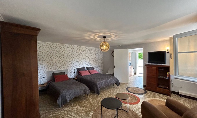 La Roche-Posay Appartement | Appartement centre-ville La Roche-Posay, jardin, terrasse, WIFI, lave-vaisselle