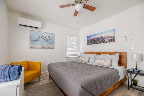 Historic Uptown Appartement | Downtown Oasis - One Bedroom Private Bungalow