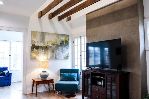 Livingston Park Appartement | Downtown Retreat - 2BR Oasis