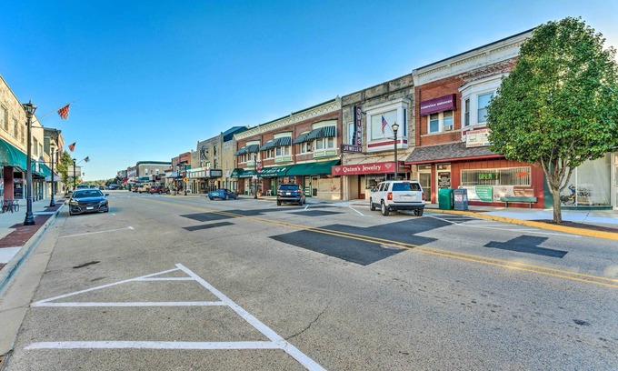 Rochelle Appartement | Downtown Rochelle Apt - Walk to Restaurants!